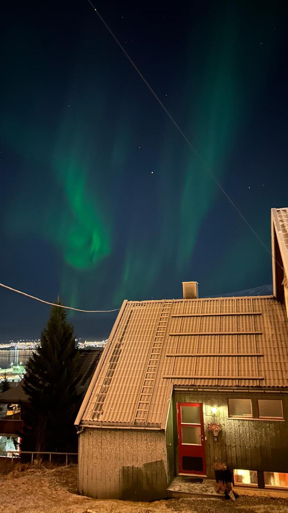 Cozy Little House In Tromso City Eksteriør bilde